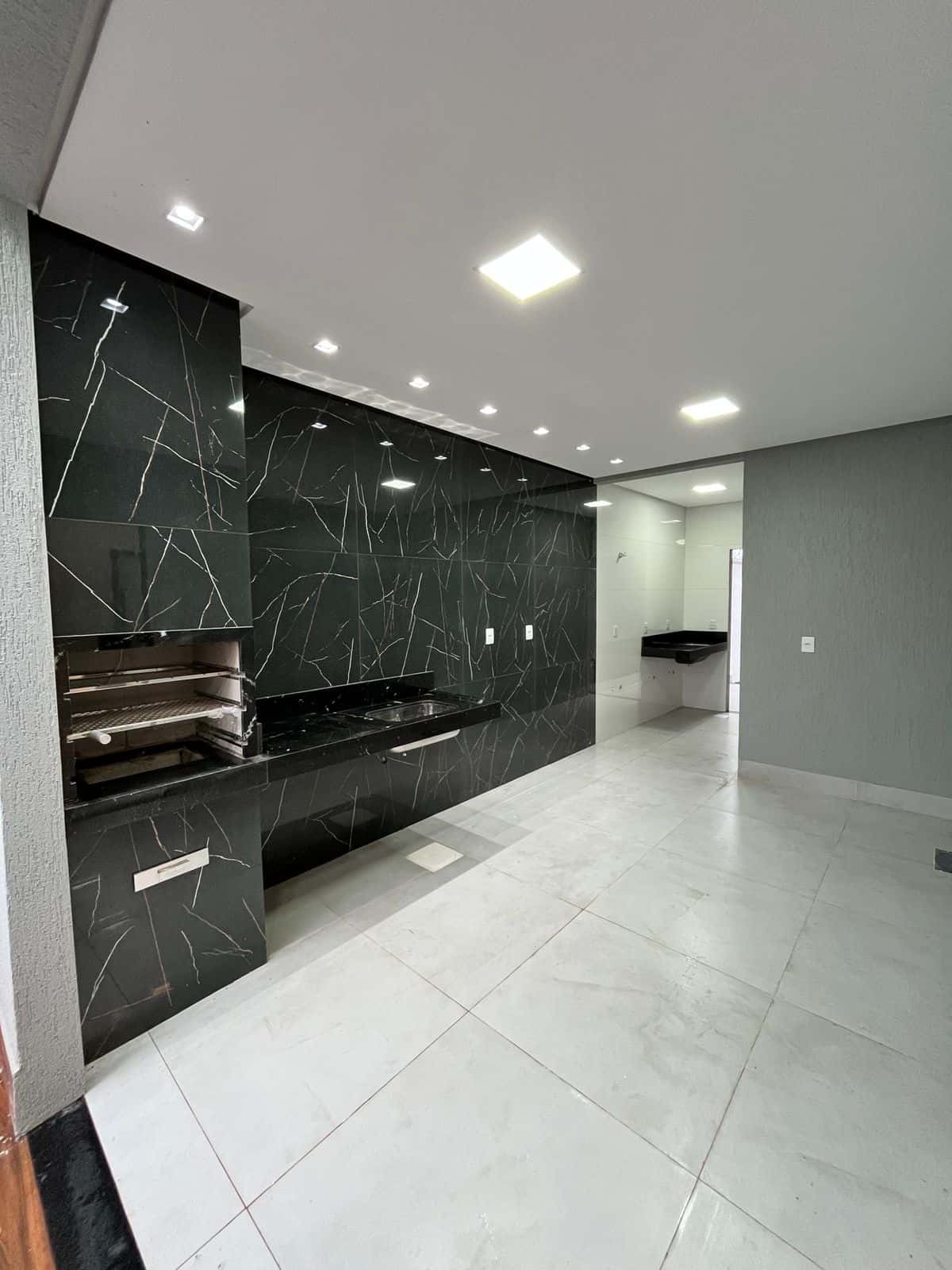 casa 3 quartos sendo  2 suites 3 marias 150 mts lote 240