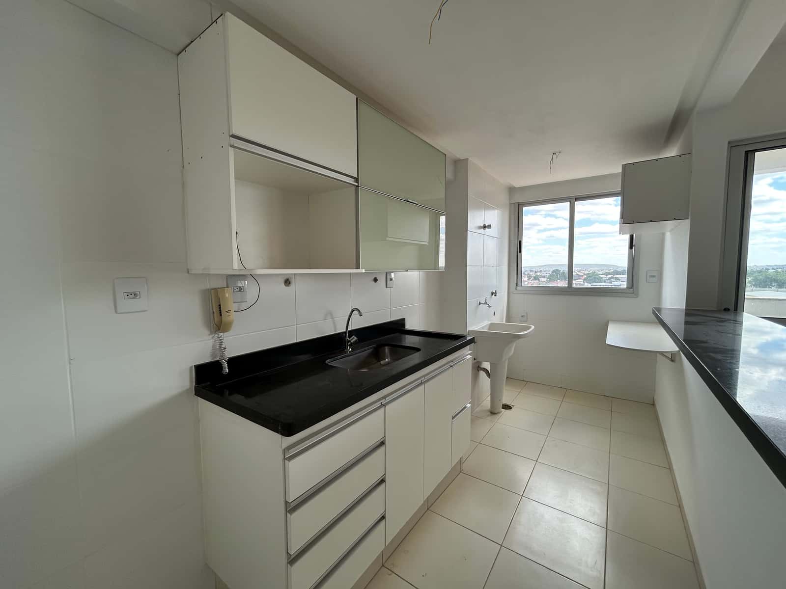 Apartamento com 3 Quartos à Venda na Vila Rosa, Goiânia, Suíte e Lazer de Clube