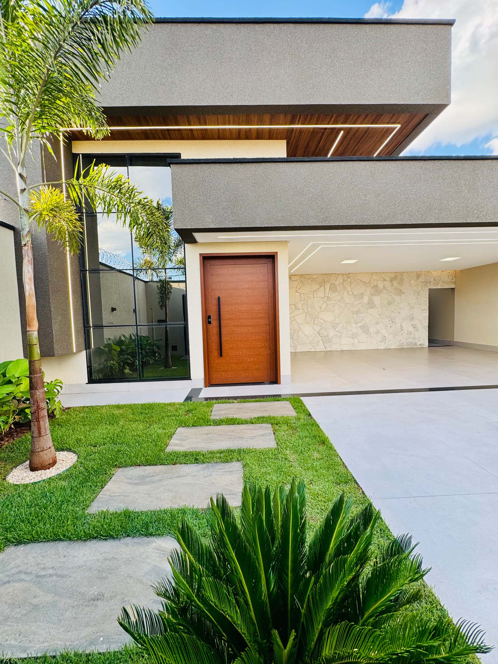 CASA 3 SUITES ALTO PADRAO JARDIM IPE . CASA 3 QUARTOS A VENDA JARDIM IPE