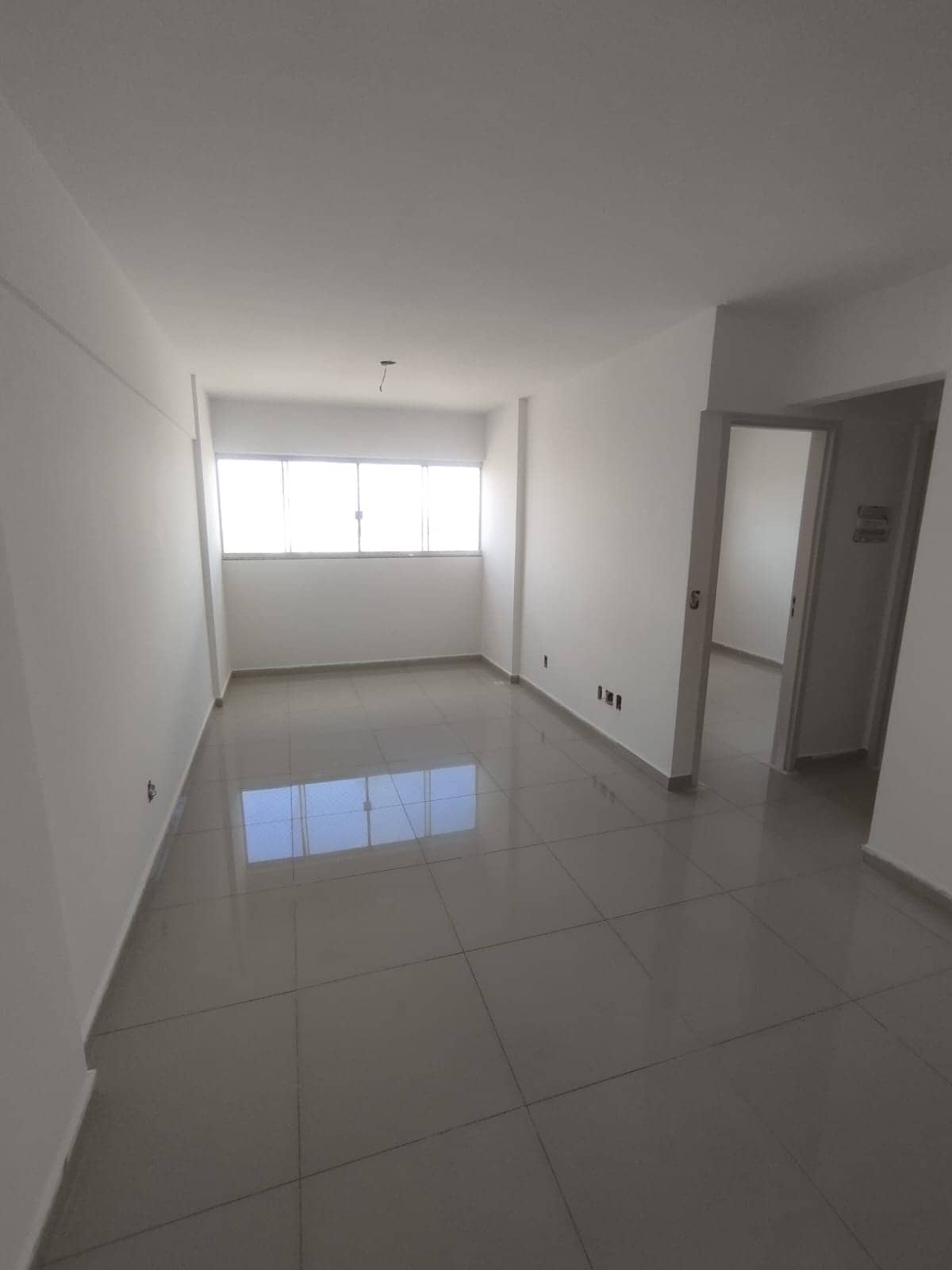 Apartamento de 2 Quartos com Suíte à Venda no Brisas Di Lourenzzo – 57 m², Andar Alto com Vista Livre em Goiânia