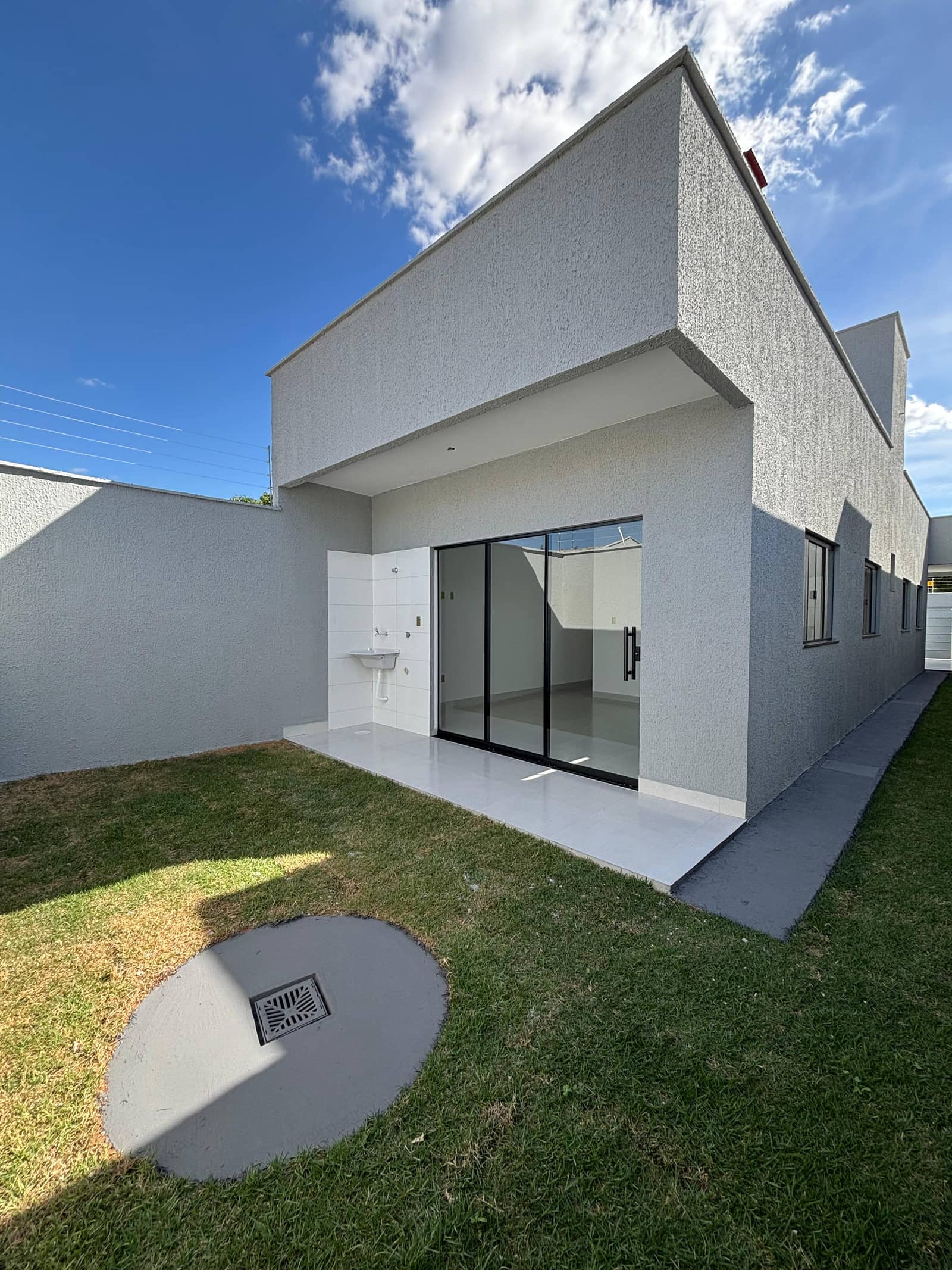 CASA 03 QTOS SENDO 1 SUITE NO PARQUE IBIRAPUERA APARECIDA DE GOIANIA