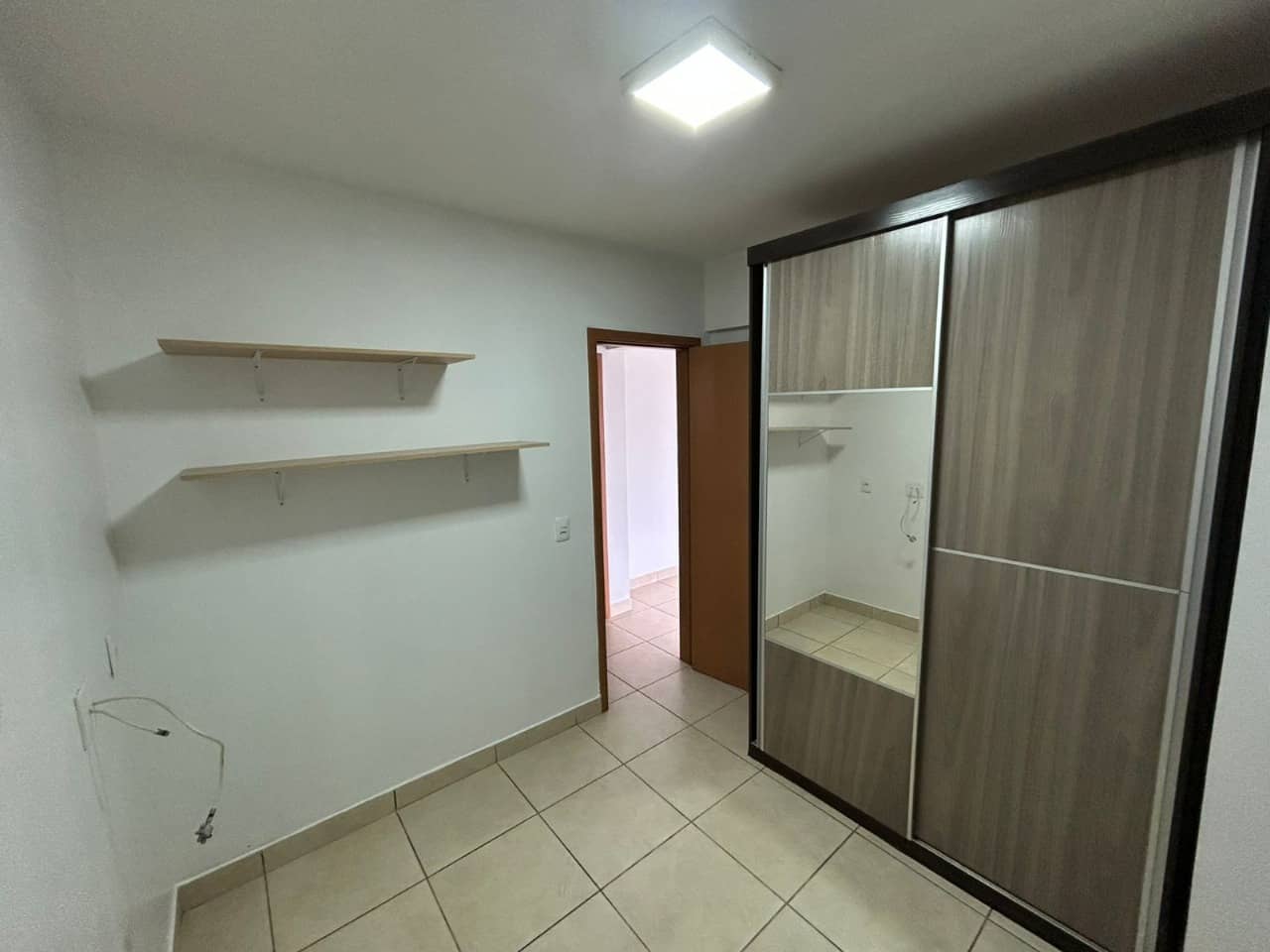 Apartamento 2 quartos 1 suite 1 vaga de 65 m² nascente com varanda  Vila alpes  - Goiânia/GO
