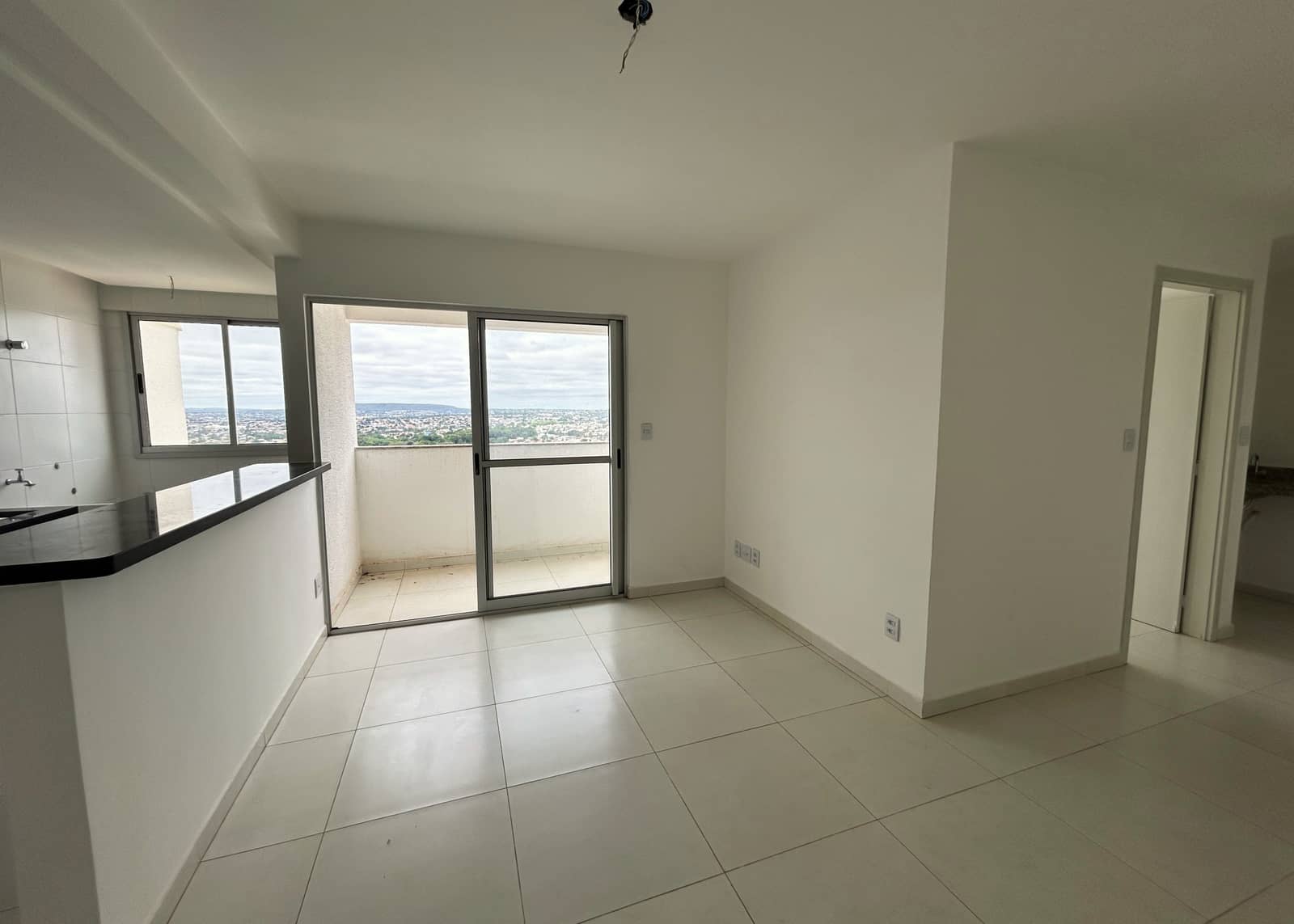 Apartamento 3 Quartos com Suíte – Vila Rosa, Goiânia
