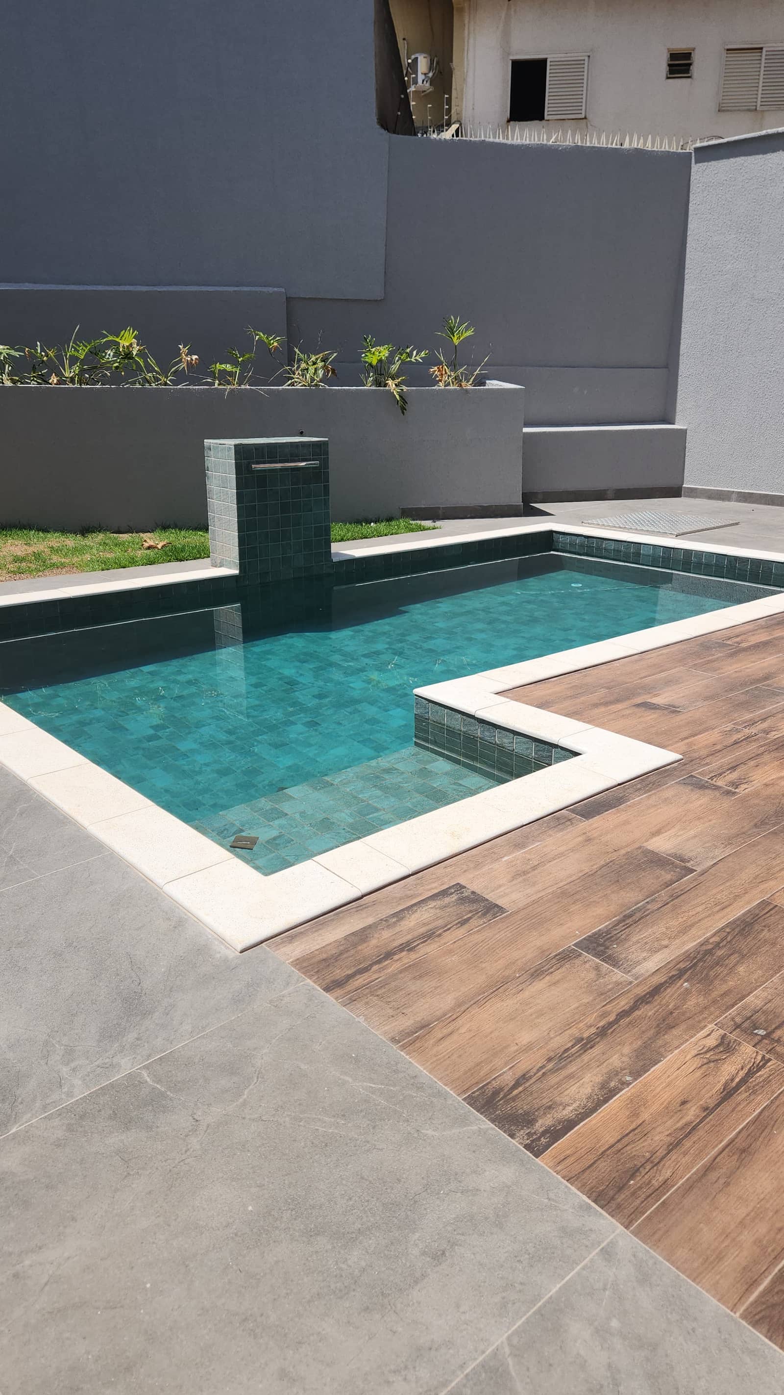 CASA 4 SUITES PROXIMO A T63 NO PARQUE ANHANGUERA