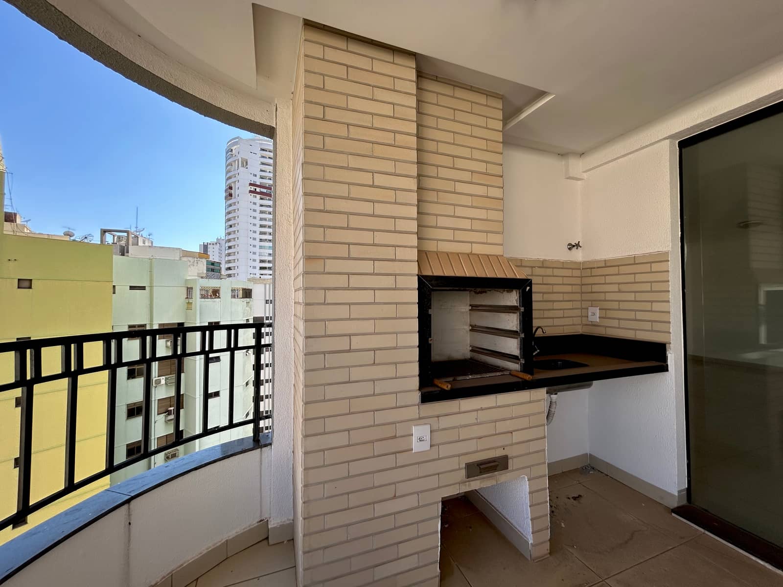 Apartamento de Alto Padrão 4 Suítes Plenas - Goiânia