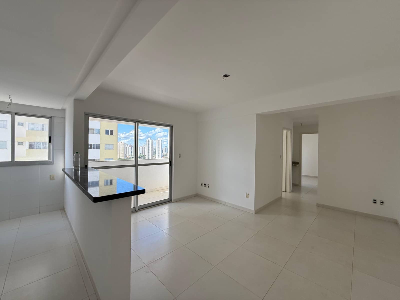 Apartamento 3 quartos, 1 suíte na VIla Rosa em Goiânia.