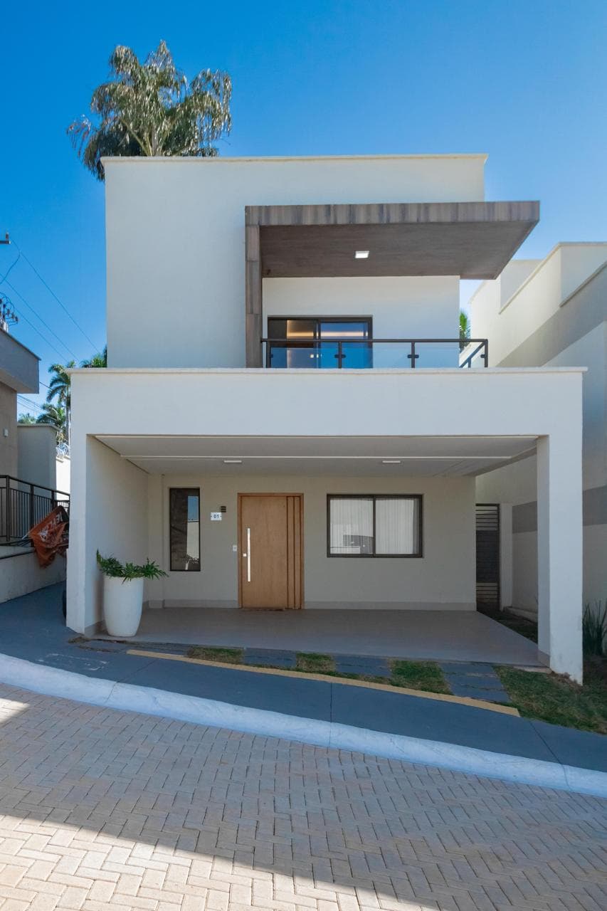 Sobrados 4 suítes à venda no - Condomínio Villaggio di Capri