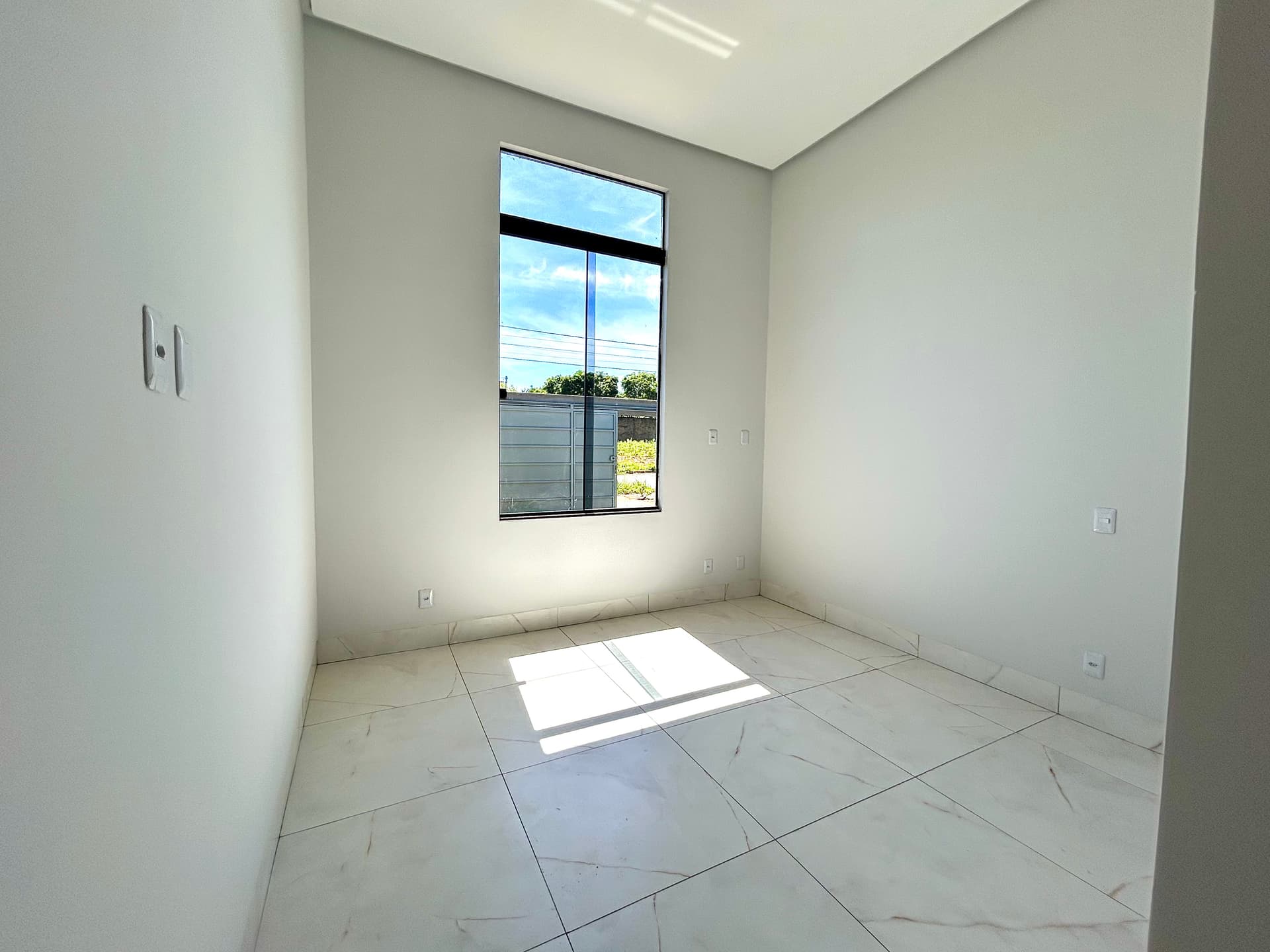 Casa à venda no Setor Boa Esperança – 3 quartos, varanda gourmet, habite-se e averbada | Aparecida de Goiânia