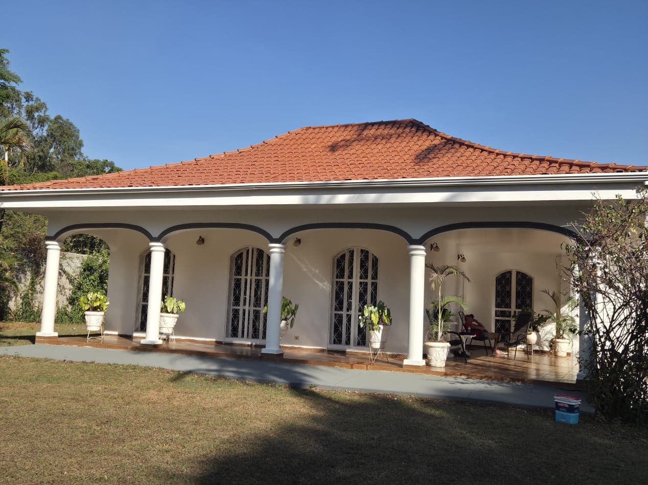 IMPERDIVEL IMÓVEL DE ALTO PADRÃO À VENDA – AO LADO DA UFG