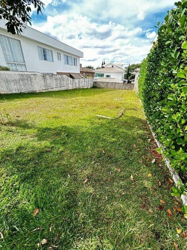 Lote à Venda no Jardins Madri – 422 m² Próximo ao Lago