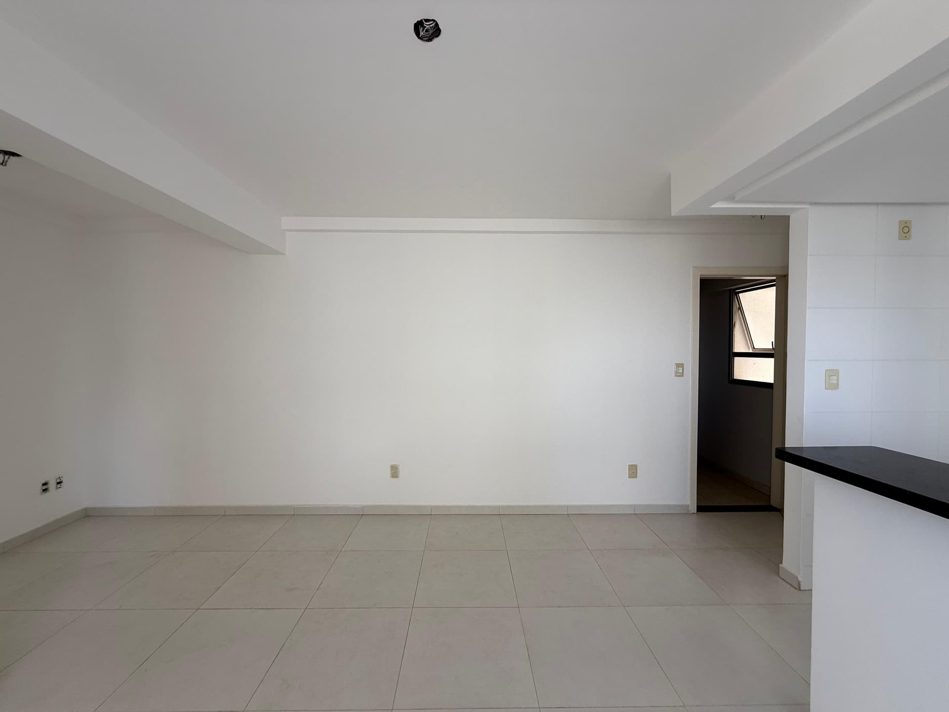 Apartamento 3 quartos, 1 suíte na VIla Rosa em Goiânia.