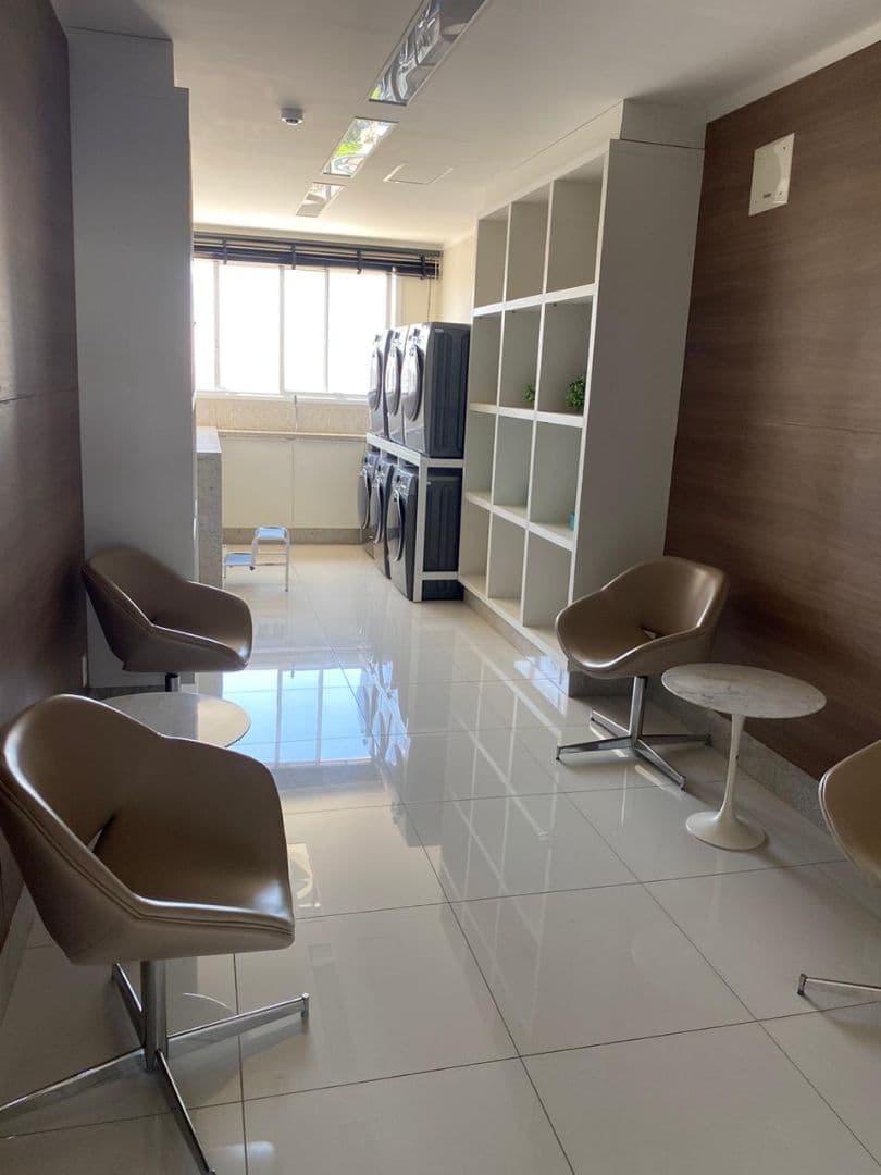 WALK BUENO MOBILIADO 1 QUARTO SALA COZINHA BANHEIRO VARANDA FECHADA COM CORTINA DE VIDRO 1 GARAGEM ANDAR ALTO