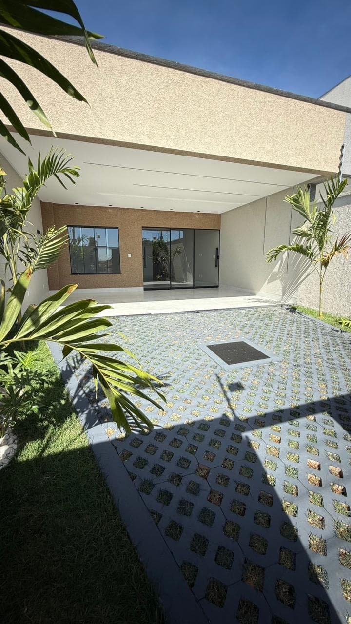 CASA 3 QTOS COM AREA GOURMET PRIVATIVA COM PISCINA E CHURRASQUEIRA