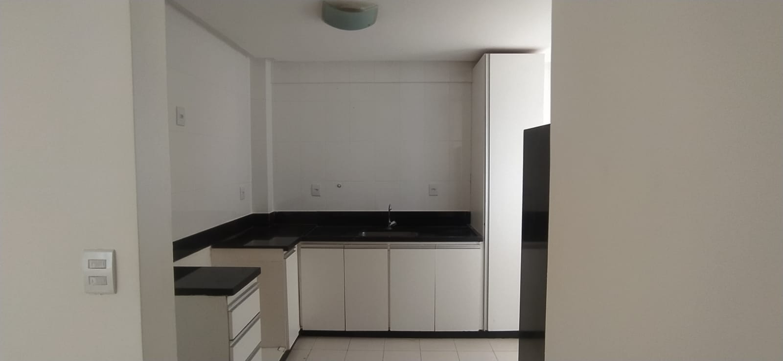 Apartamento à Venda – 3 Quartos, Suíte, Varanda Gourmet | 75 m² – Condomínio Lourenzzo Del Parco