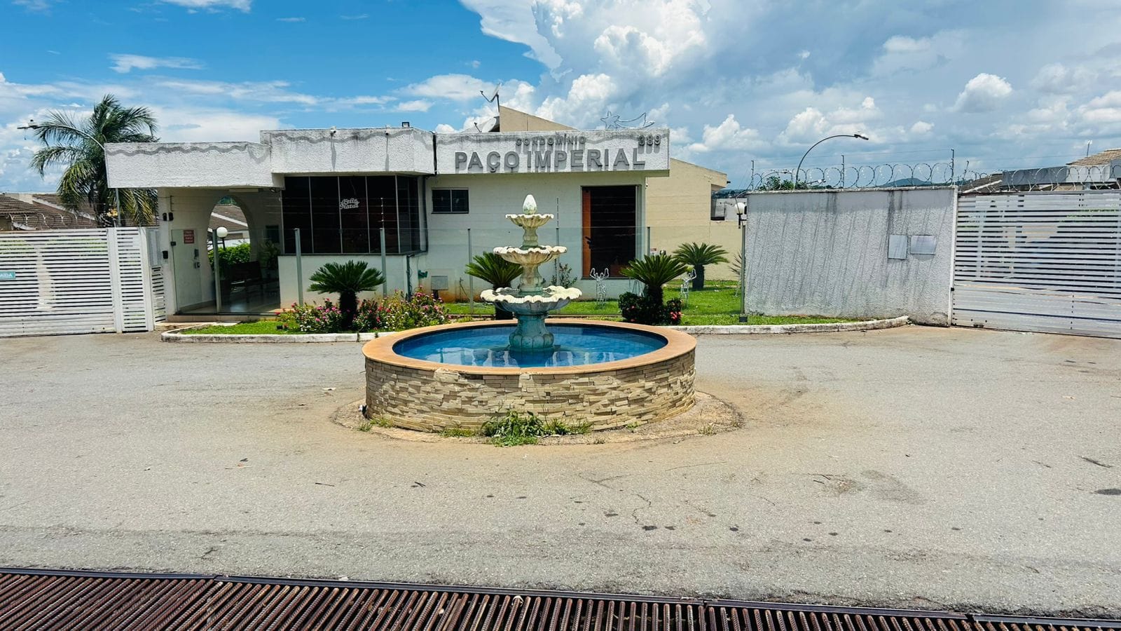 🏡 Casa Térrea em condomínio fechado- Lazer completo