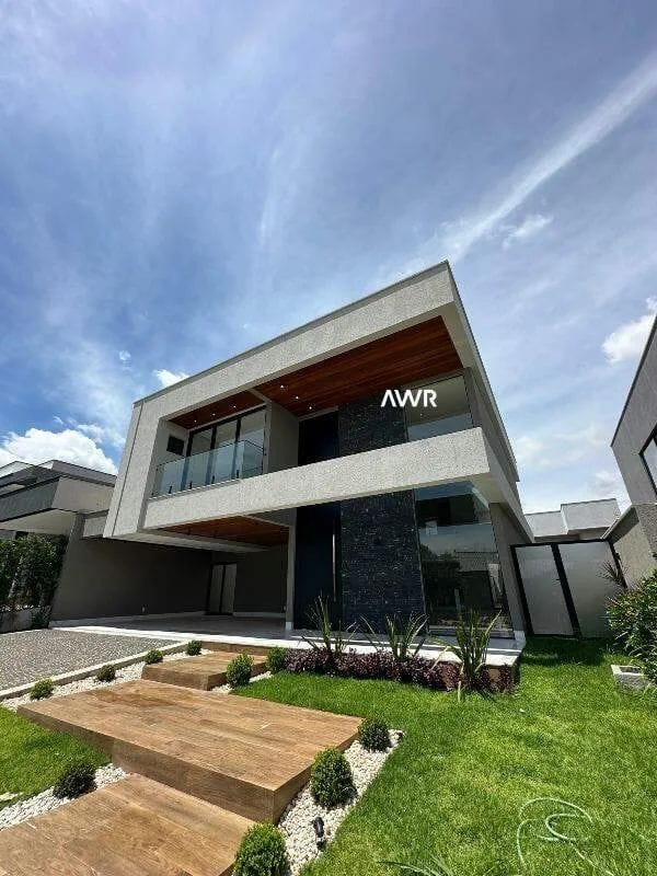 Casa de alto padrão à venda no Portal do Sol Green – Goiânia
