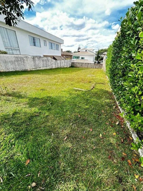 Lote à Venda no Jardins Madri – 422 m² Próximo ao Lago