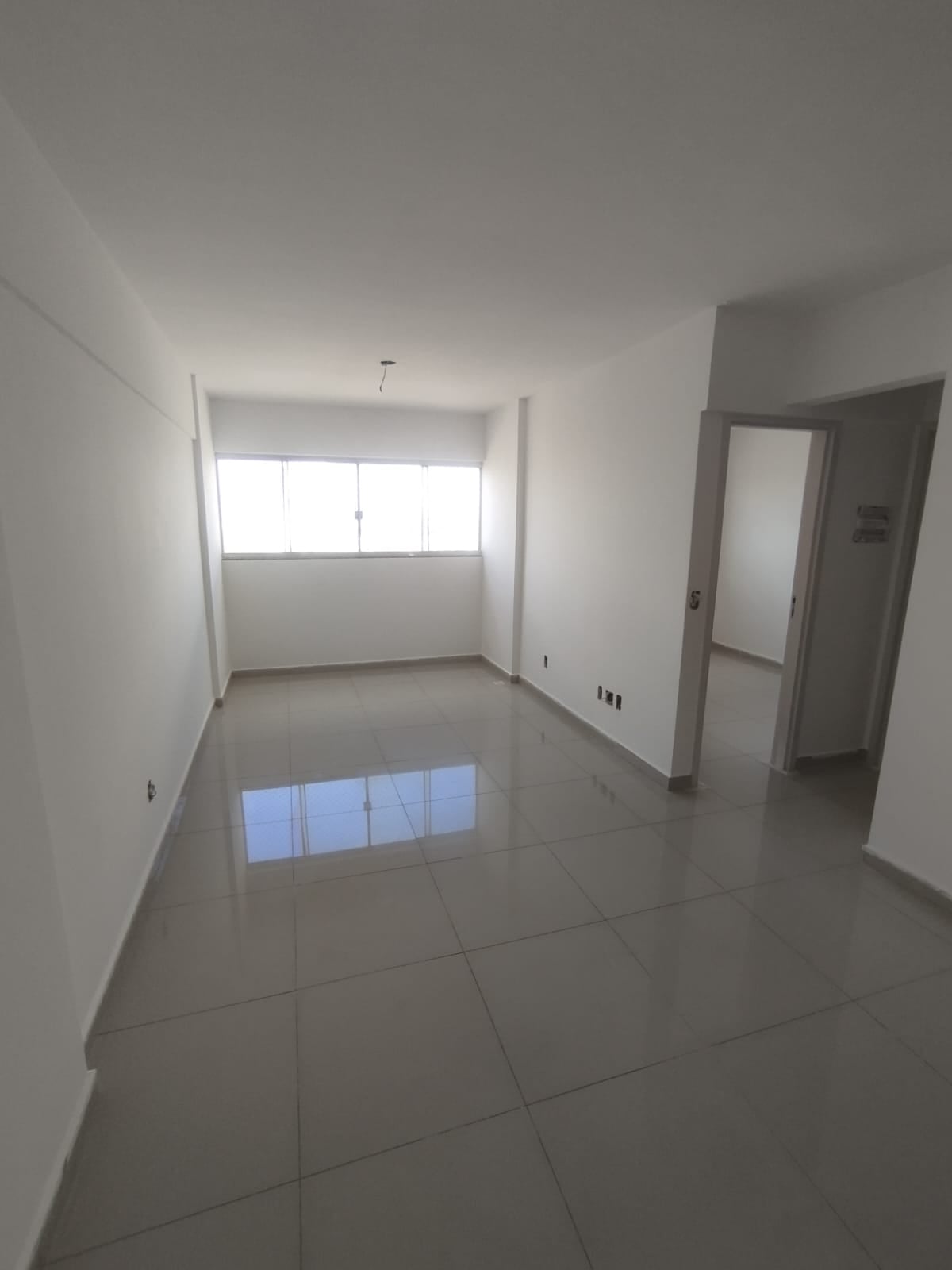 Apartamento de 2 Quartos com Suíte à Venda no Brisas Di Lourenzzo – 57 m², Andar Alto com Vista Livre em Goiânia